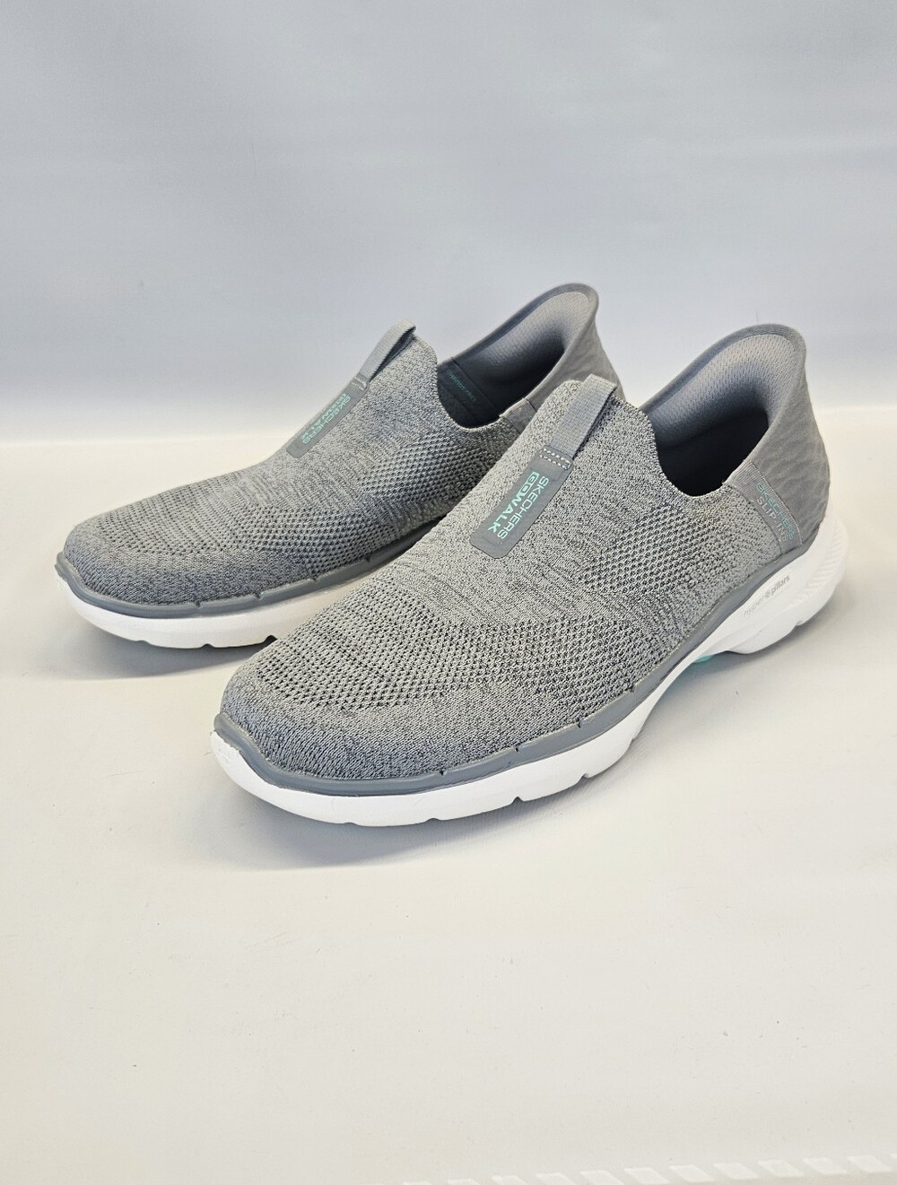 Skechers Shoes Go Walk 7 Gray Hands Free Slip-Ins Womens 9 Stretch Performance